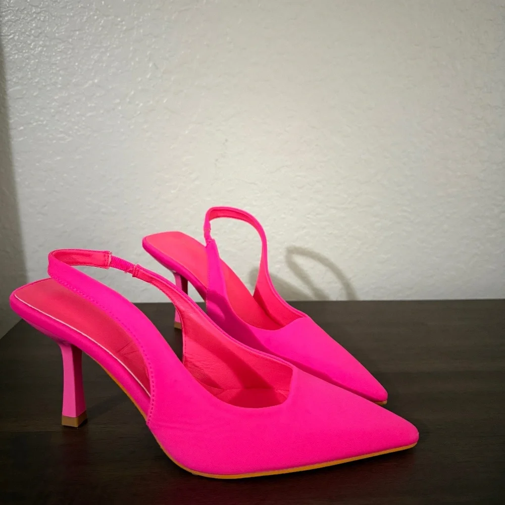 Heels - Picture 1 of 5